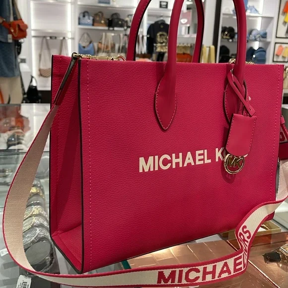 Michael Kors Mirella Medium East West Pebbled Leather Tote Shopper Bag MK EW
NWT - Picture 3 of 16